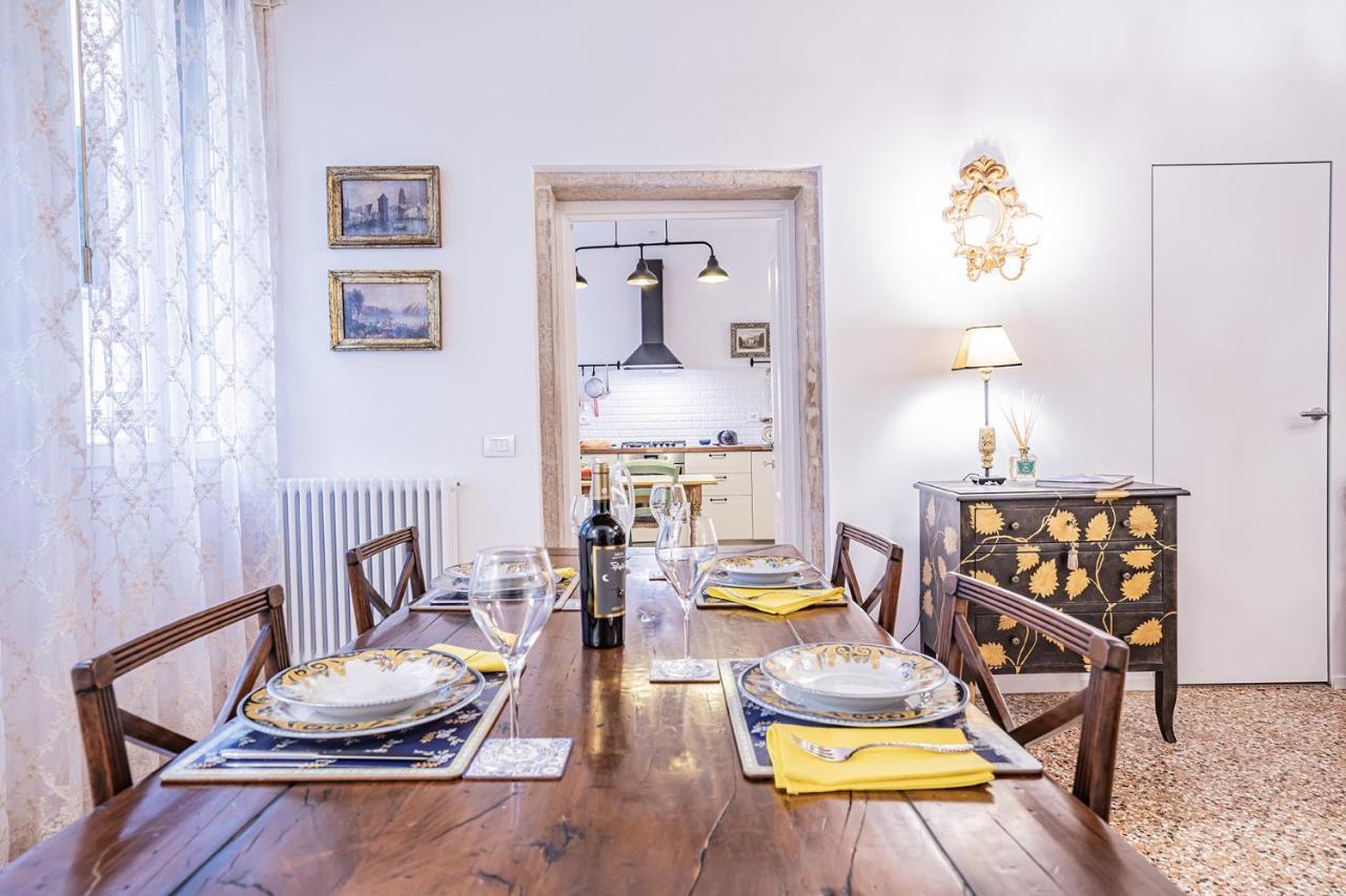 Ca' San Beneto Completely Refurbished In A Fabulously Central Area Venice Exterior photo
