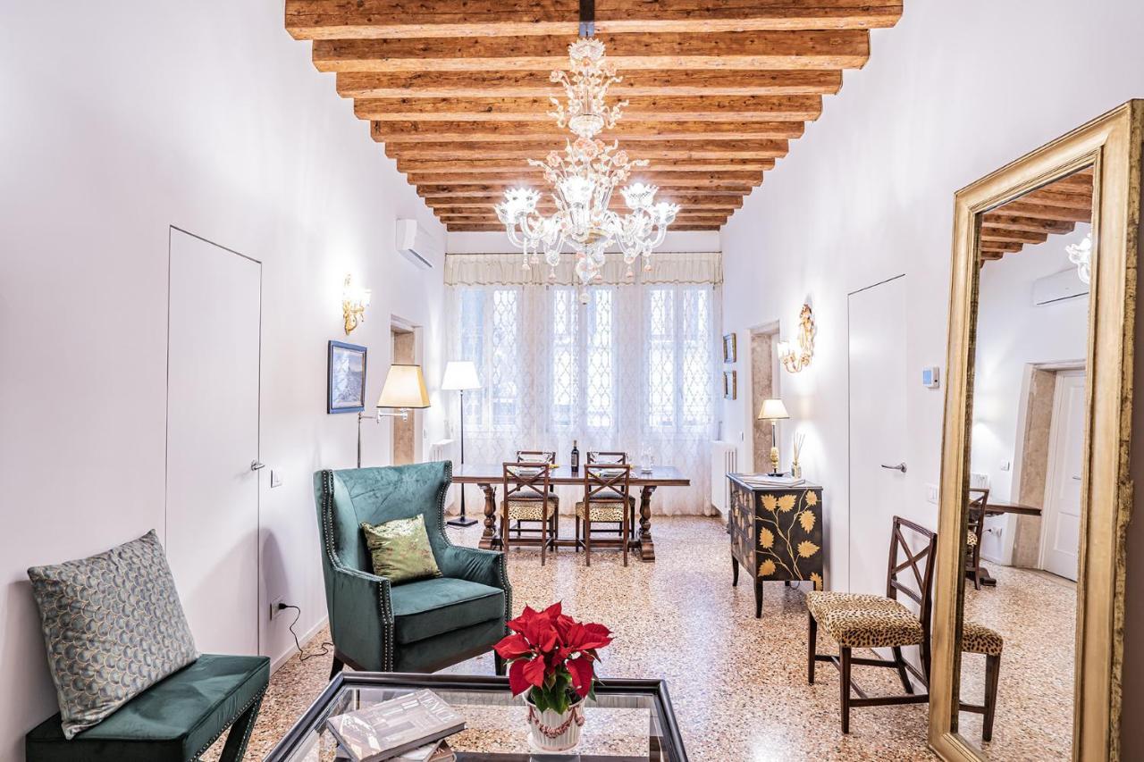 Ca' San Beneto Completely Refurbished In A Fabulously Central Area Venice Exterior photo