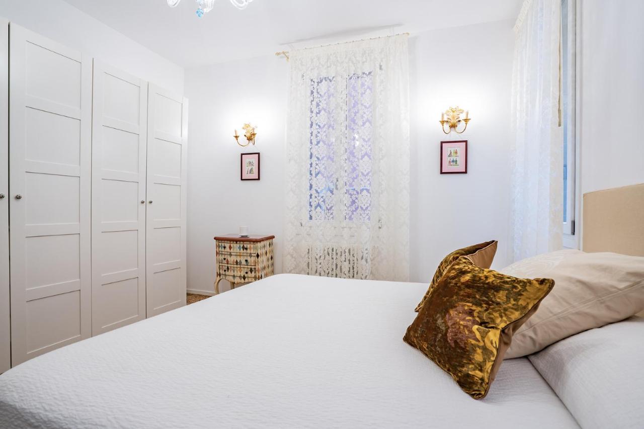 Ca' San Beneto Completely Refurbished In A Fabulously Central Area Venice Exterior photo