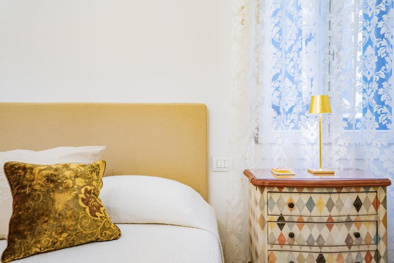 Ca' San Beneto Completely Refurbished In A Fabulously Central Area Venice Exterior photo